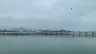 Cross the sea from the train on the bridge. 🚆🚞🌊