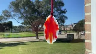 Arts & Crafts: Autumn Leaf Suncatcher