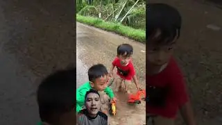ada kreta lewat #shortvideo #shorts #rain #kretaapi