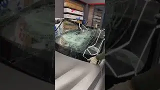 ЛИТВИН СПИЛИЛ ЛОБОВОЕ СТЕКЛО СВОЕЙ МАШИНЫ/ ОСТАЛСЯ БЕЗ СТЕКЛА