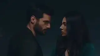 УВИДЕЛ ЕЕ В СИНЯКАХ/Новая жизнь