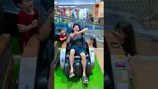 Trying A Magic Massage Chair at The Mall 