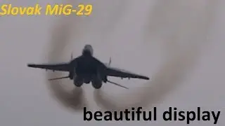 Slovak MiG-29 impressive flight display