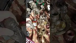 Они стоят дорого! Берегите такие статуэтки 