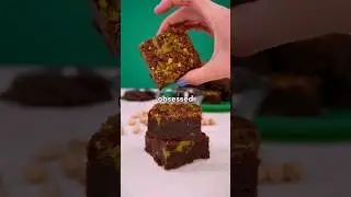 Can these PISTACHIO BROWNIES beat out the Dubai chocolate bar? 