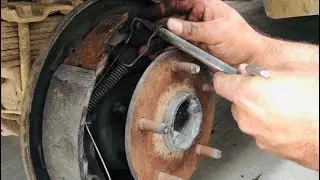 Como instalar balatas de tambor