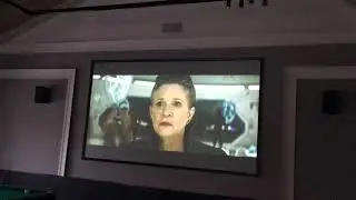 Можно ли смотреть проектор при дневном свете?
