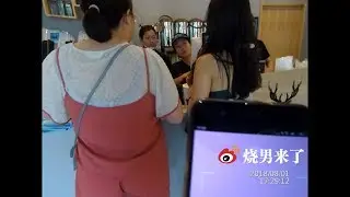 橙子游戏 美女阿妮夹无线跳蛋上街喝奶茶 买单被客人发现跳蛋 不能控制生气叫停 不能控制