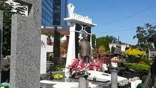Киев. Байково кладбище. Могилы знаменитостей.