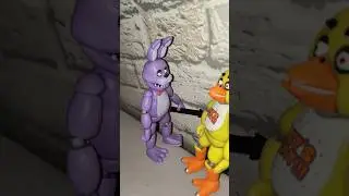 Chica and Bonnie go to a Chinese Restaurant 