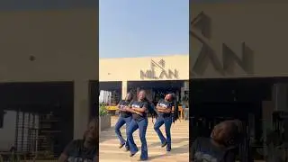 Triplets dance to Twe Twe - Kizz Daniel #triplets #dance #thetripletsworld #afrodance #rosestriplets