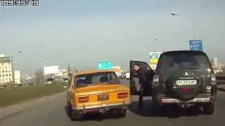 Драки на дороге  Хохол получил по бороде