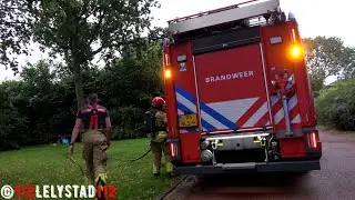 PRIO1 | Door Alarmering voor de politie en Brandweer onderweg naar Zeer grote stalbrand Zeewolde!