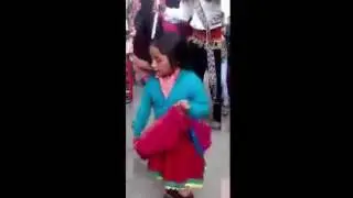 Niña Oaxaqueña baila increíble