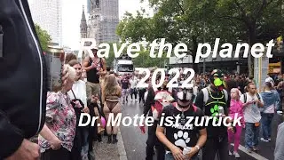 Rave the planet 2022 Berlin   200.000 Raver feiern mit Dr. Motte