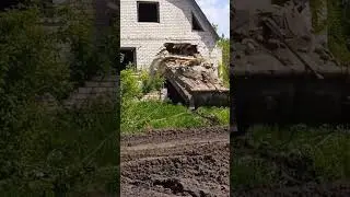 BMP 2 vs Home