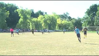 Футбольна битва в Троїцькому: 