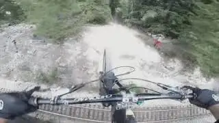 ЖЁСКИЙ ТРЮК ЧЕРЕЗ ПРОПАСТЬ!!!!