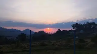 HIKING DI BUKIT MONGKRANG, TAWANGMANGU, JAWA TENGAH