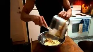 Greek garlic dip with a healthy twist (skordalia)