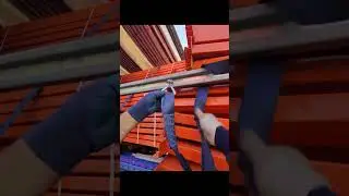 Крановщик помог водителю фуры немного добра