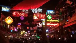 Hollaween Day at golden Temple Pub-Street Siem Reap
