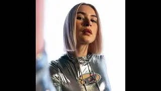 Mathea überträgt einen Livestream.