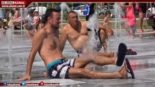 Antalya'da Konyaaltı Plajı doldu  taştı