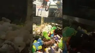 Игровой автомат Minecraft с игрушками / Awesome Minecraft claw machine with toys #тренд #minecraft