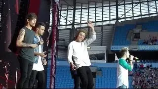 Happily One Direction WWA Manchester (31.5.14)