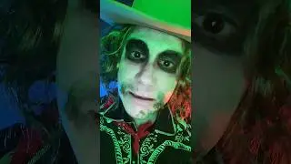 Can you be scary? #Beetlejuice #BeetlejuiceCosplay #beetlejuicemusical #beetlejuicemovie