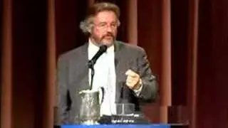 JOESPH WILSON & VALERIE PLAME WILSON ACCEPT THE PEACEMAKERS