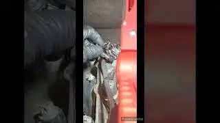 2006 Dodge Sprinter: Replace cam sensor electrical connector