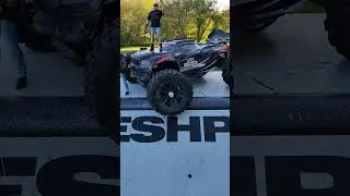 Traxxas Sledge Hanging It Off The Fresh Park Quarter Pipe  #rctruck