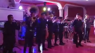Explosiva Banda R15