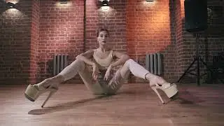 Nina Bonchinche - Strip Choreo