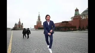 Азамат Айталиев танцует на Красной площади под "Вау кто же это? Это же Азамат Айталиев!"