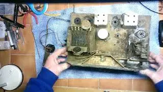 Why You Don't Mains Test Old, Unknown Valve Kit! Murphy Mess!