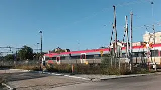 X52 Reginatåg X-tåget passerar plankorsning i Hudiksvall #2