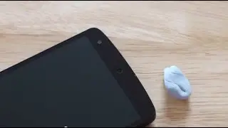 How to clean your smartphones earpiece