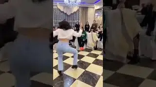 Тверк на тое