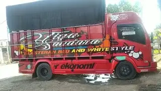Truck mbois artis malang sumber ekonomi..