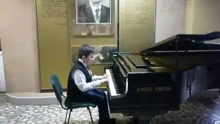 Ваня исполняет Инвенцию И.С Баха