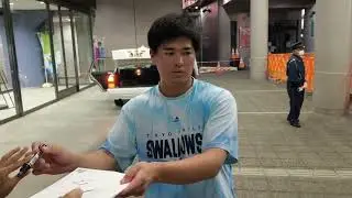 東京ヤクルトスワローズ松山秋季キャンプ2024 来場者にサインやファンサービスをする選手達とWe Are The Swallows！ 11/4坊っちゃんスタジアム