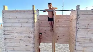 Смотрите мой ТРЮК 😜  в РАЗДЕВАЛКЕ на ПЛЯЖЕ
