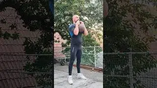 Колено вышло за носок