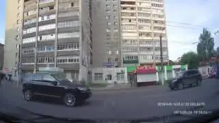 Троллейбус и автобус