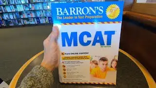 MCAT WITH ONLINE TESTS BARRON'S TEST PREP TEST PREPARATION BOOK CLOSE UP AND INSIDE LOOK