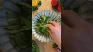 Салат с киноа и овощами