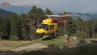 Una guàrdia amb el GRAE Muntanya de la Seu d'Urgell